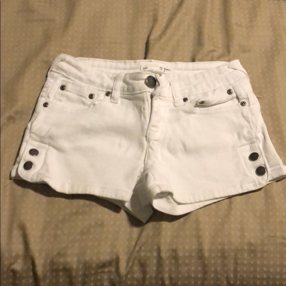 White low rise jean shorts